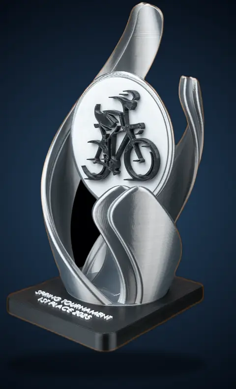 Troféu de ciclismo com acabamento prateado.